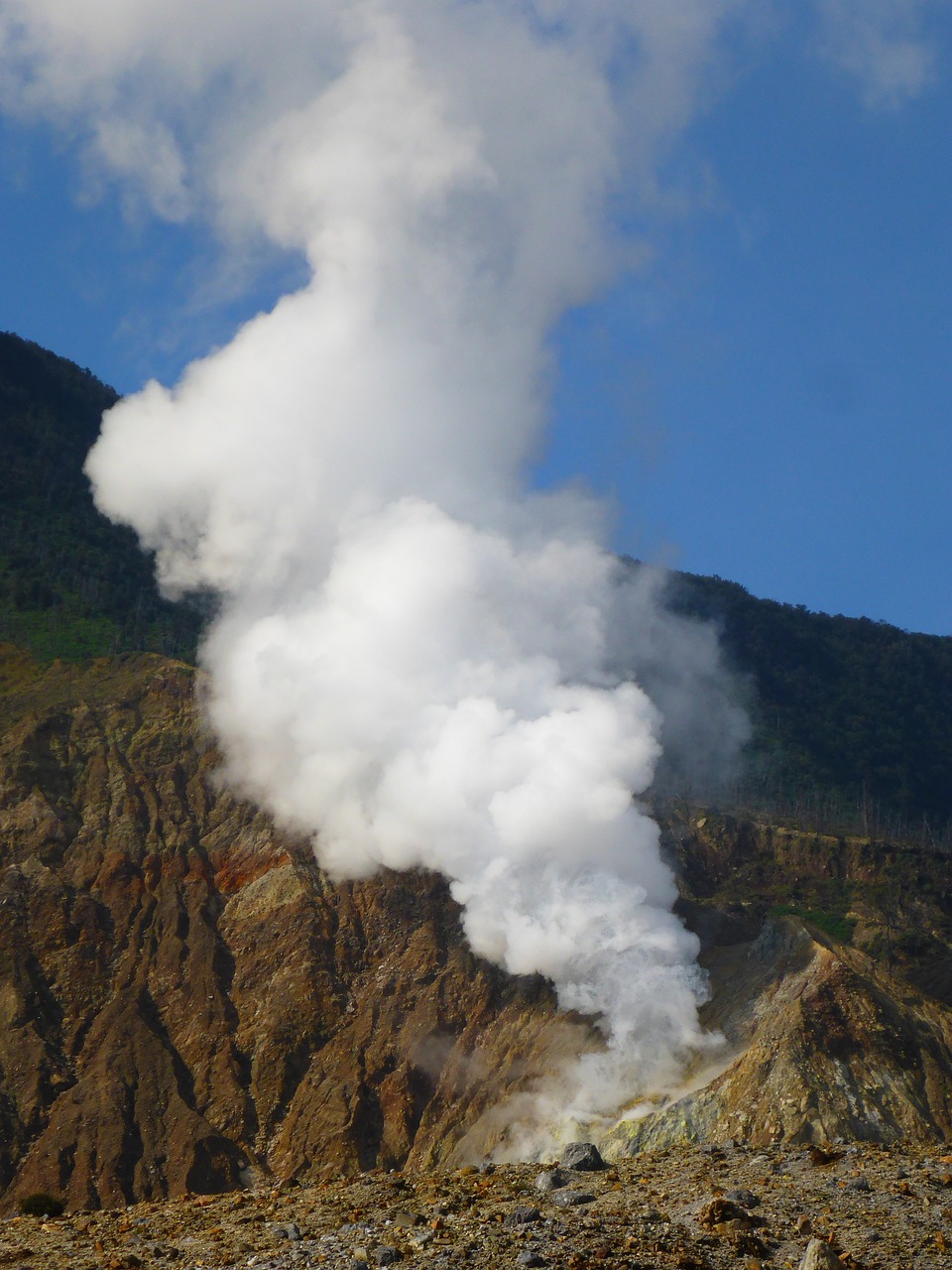 日本樱岛火山喷发，樱岛火山喷发，日本面临自然挑战